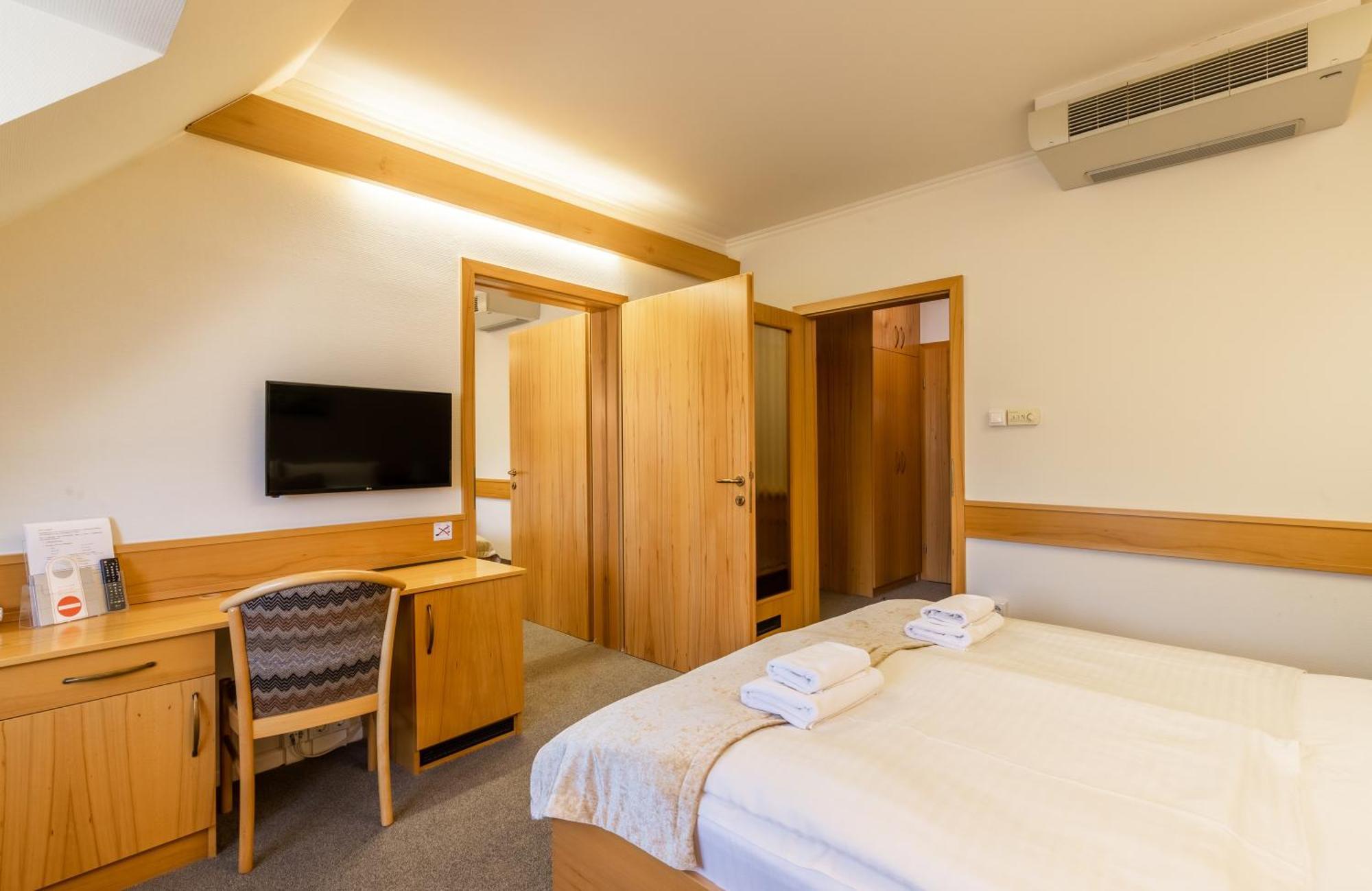 Aqua Hotel Termal Mosonmagyarovar Bagian luar foto
